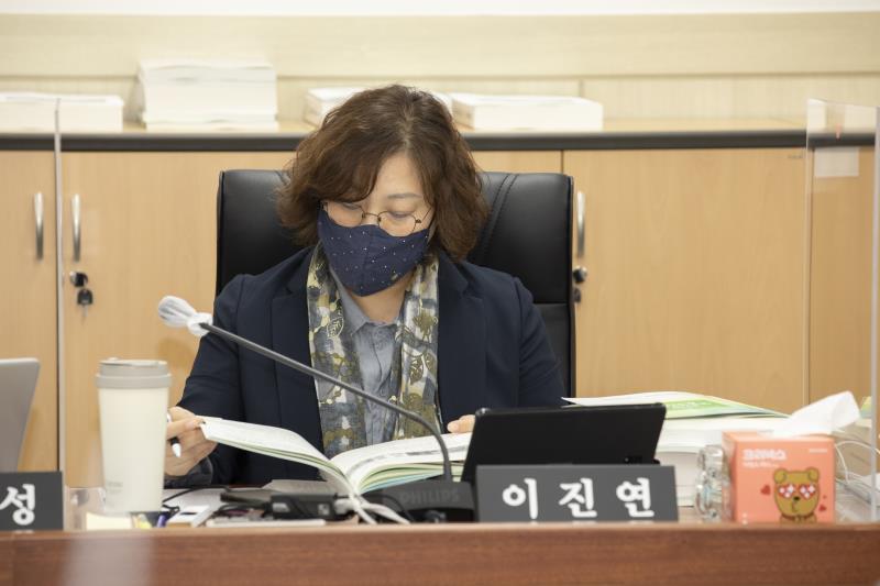 제348회 정례회 여성가족평생교육위원회 2020년도 행정사무감사_10