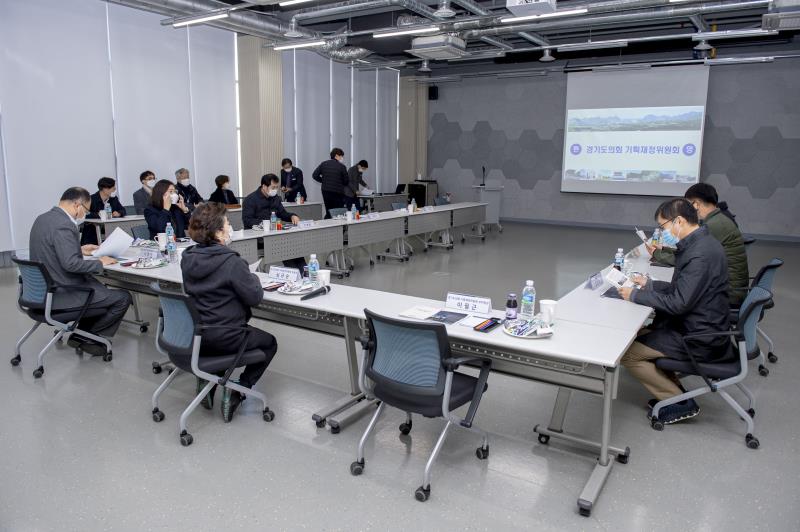 제348회 정례회 기획재정위원회 2020년도 행정사무감사_2