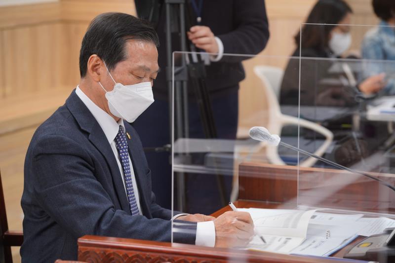 제348회 정례회 건설교통위원회 2020년도 행정사무감사_7