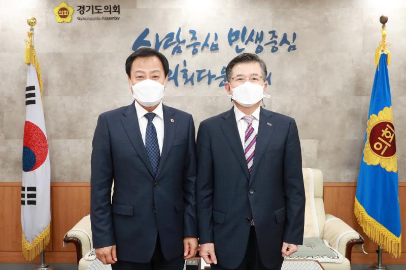 장현국 의장 제대식 한국기계전기시험연구원장 접견_2