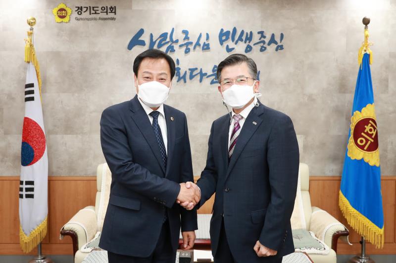 장현국 의장 제대식 한국기계전기시험연구원장 접견