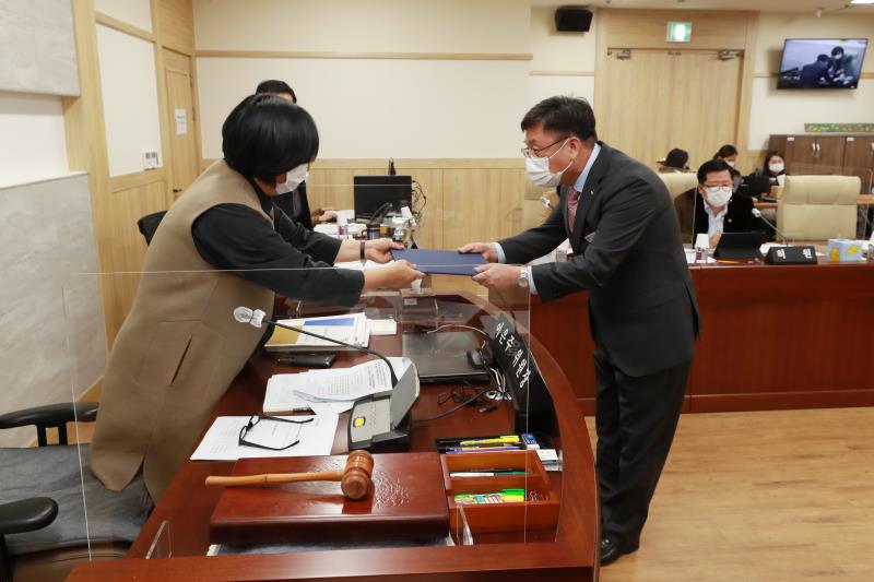 제348회 정례회 경제노동위원회 2020년도 행정사무감사_8