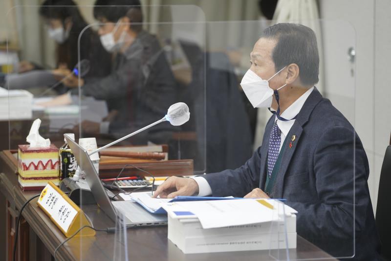 제348회 정례회 건설교통위원회 2020년도 행정사무감사_3