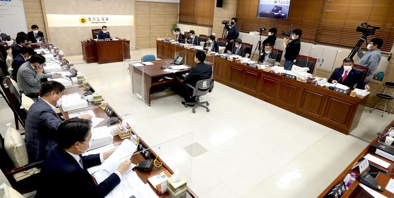 제348회 정례회 운영위원회 2020년도 행정사무감사_2