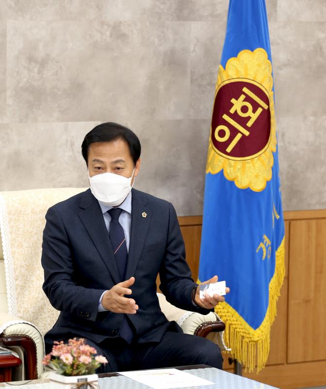 장현국의장 오향석 어린이집 원장 등 접견_5