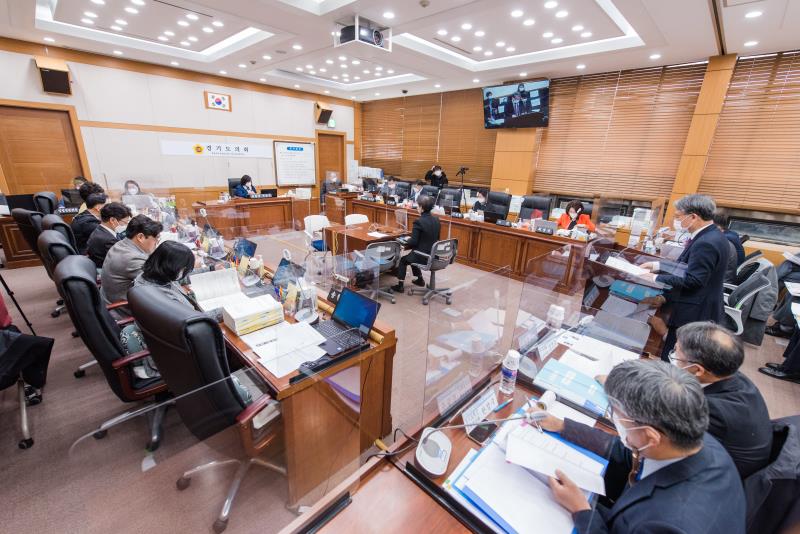 제348회 정례회 제4차 교육기획위원회 사진 10