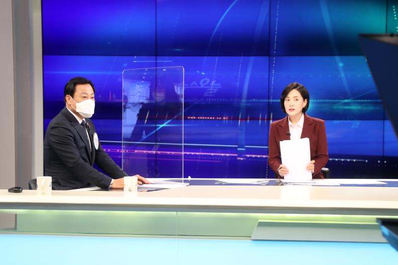 장현국 의장 OBS 뉴스오늘 생방송 스케치_5
