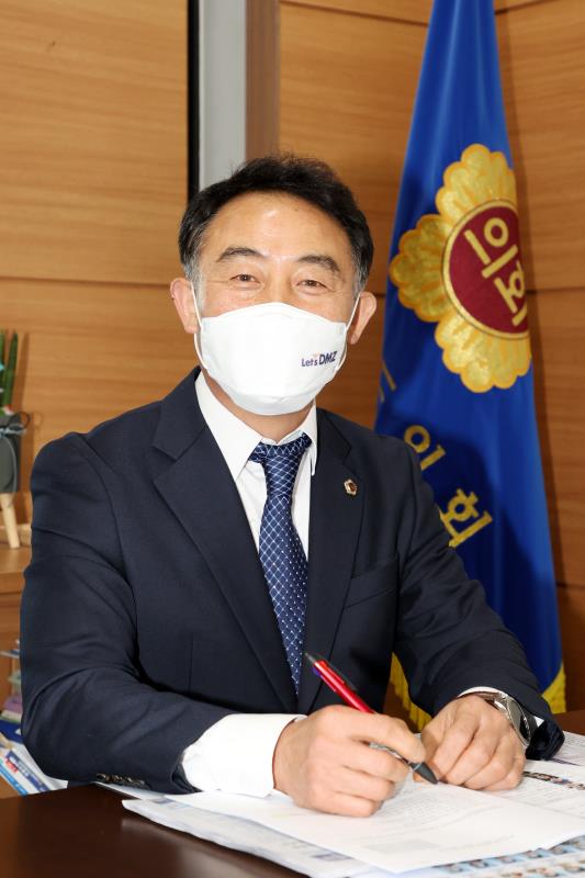 진용복 부의장 경기신문 인터뷰_3