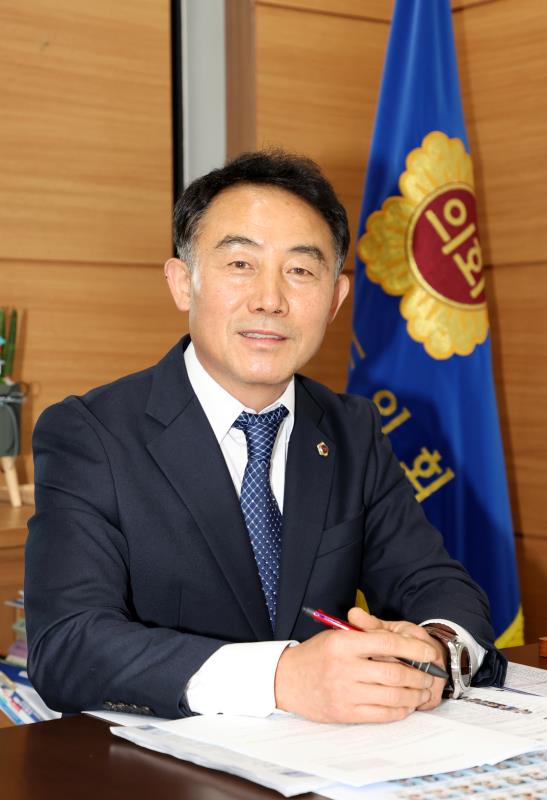 진용복 부의장 경기신문 인터뷰_4