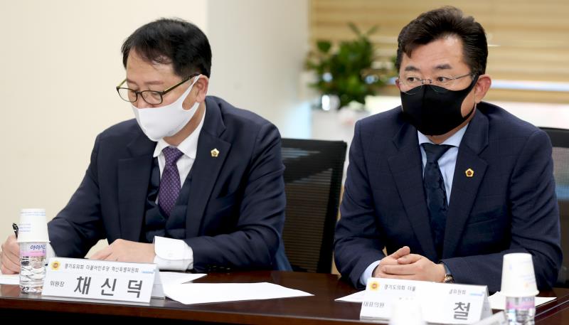 경기도의회 더불어민주당 혁신특별위원회 회의_7