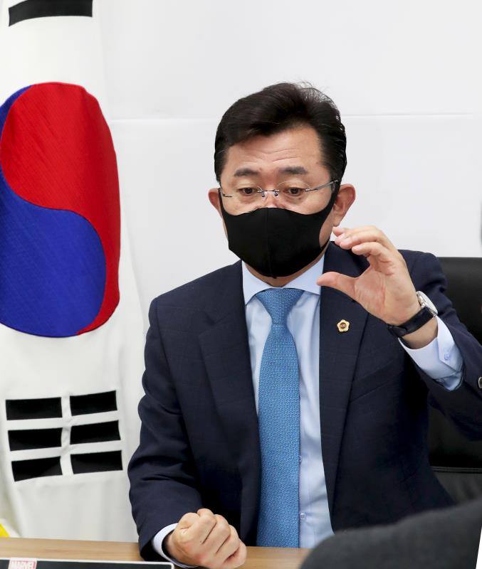경기도의회 더불어민주당 대표단 예산관련 기자 정담회_9