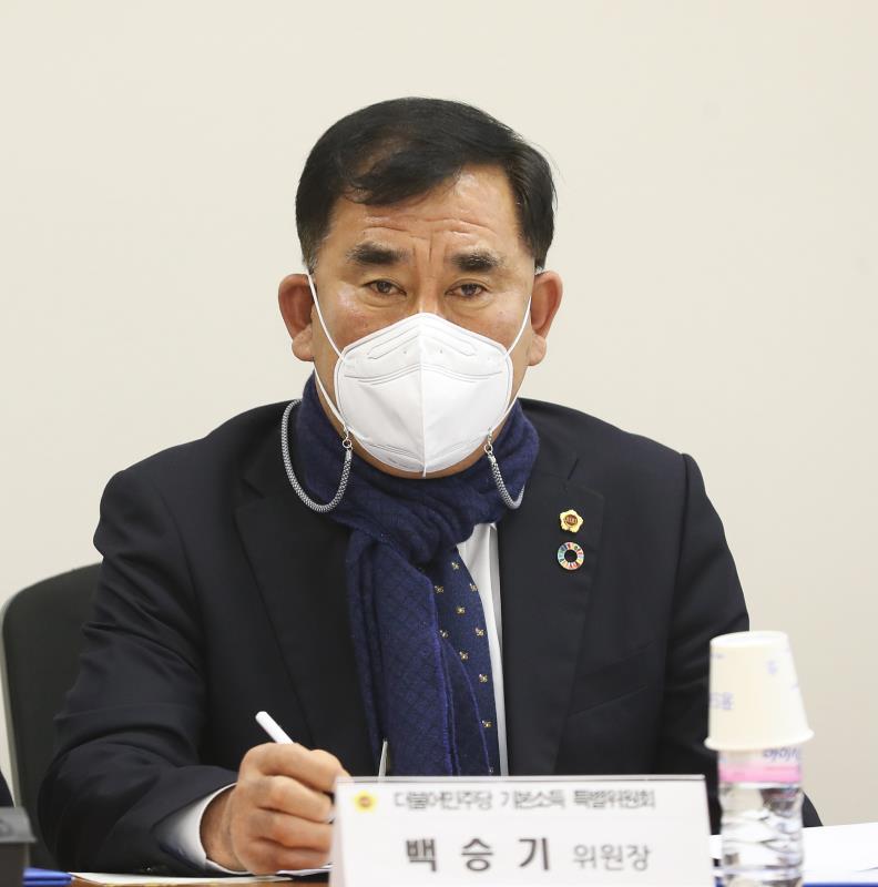 경기도의회 더불어민주당 제8차 기본소득특별위원회 회의_6