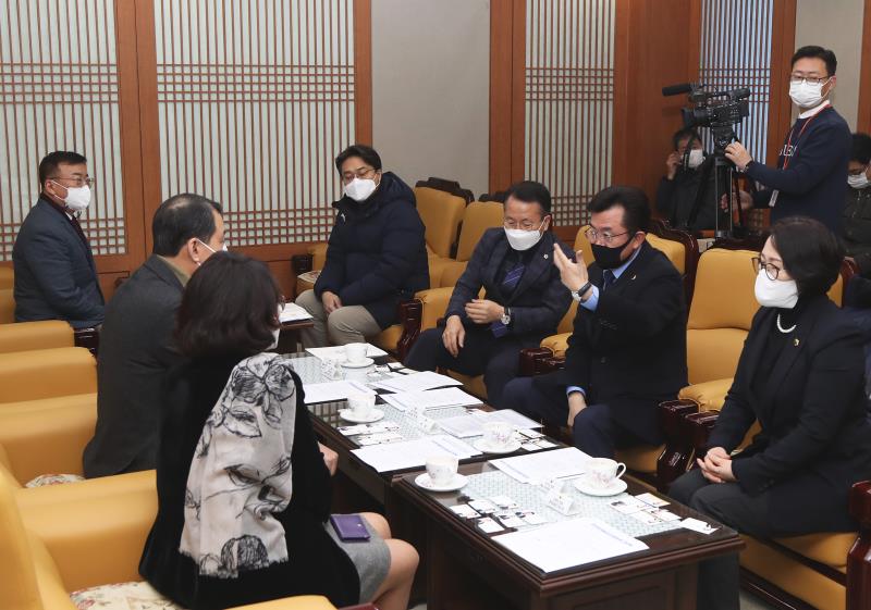 경기도의회 더불어민주당 대표단 강원도의회 방문_7