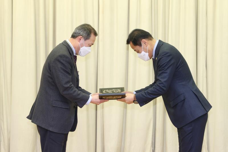 2020년 의회사무처 공로패 및 표창 수여식_6