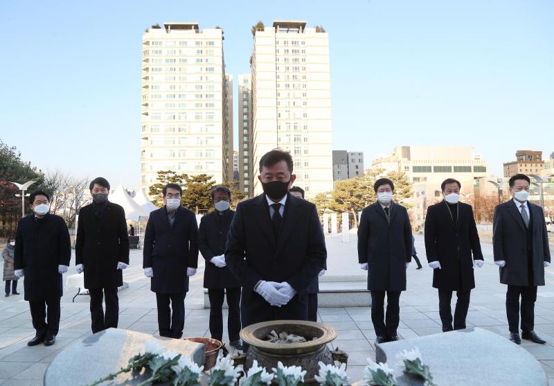 2021년 더불어민주당 경기도당 참배식_5