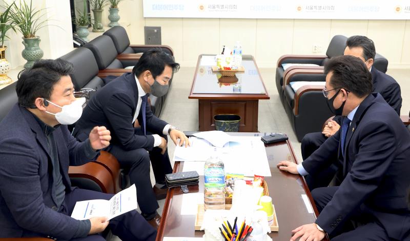 경기도의회, 서울특별시의회, 인천광역시의회 더불어민주당 대표단 정담회_8