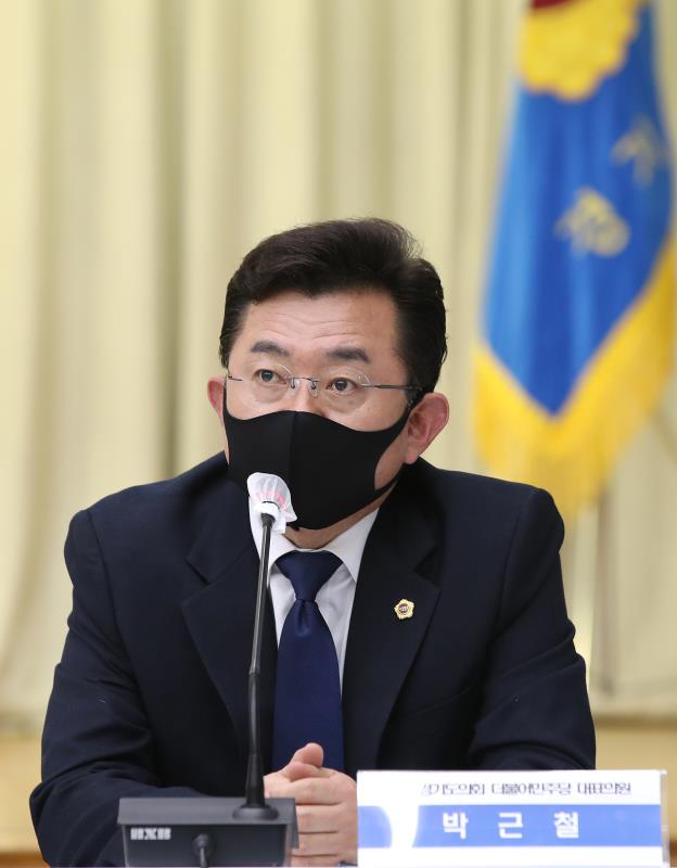 경기도의회 의장단, 교섭단체 대표, 상임위원장단 정담회_3