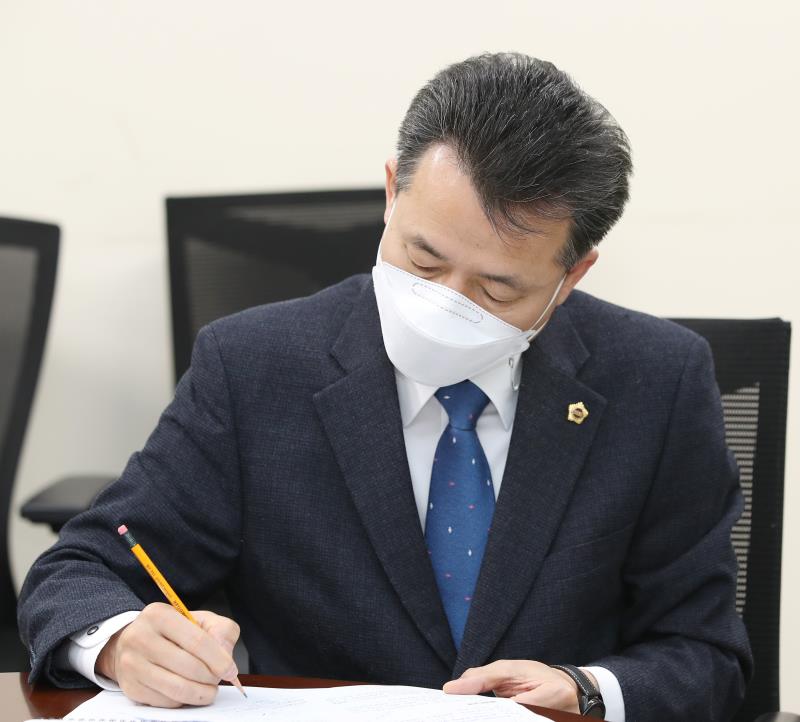 경기도의회 입법정책연구용역 최종보고회_3