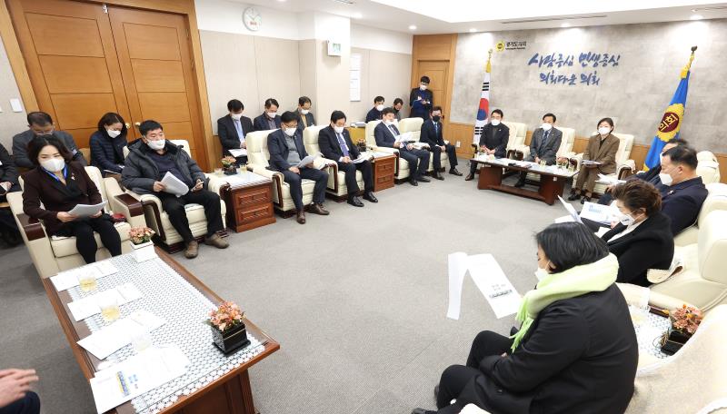 의장단.교섭단체대표단.위원장단 정담회_2