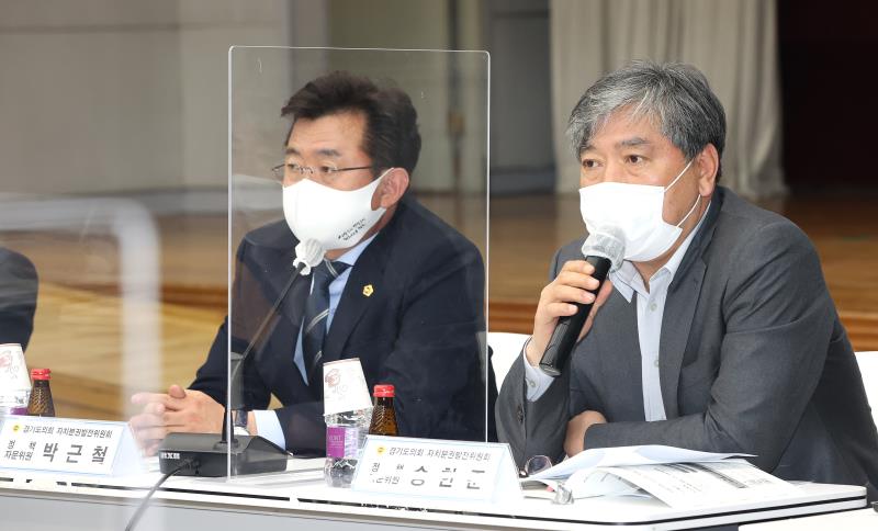 경기도의회 자치분권발전위원회 회의_9