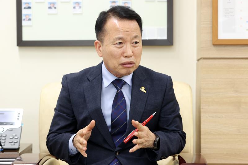 정승현 의회운영위원장 경인경제 인터뷰_7