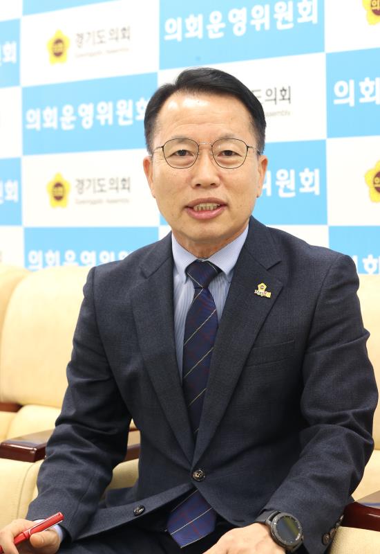 정승현 의회운영위원장 인터뷰컷 촬영 사진 2