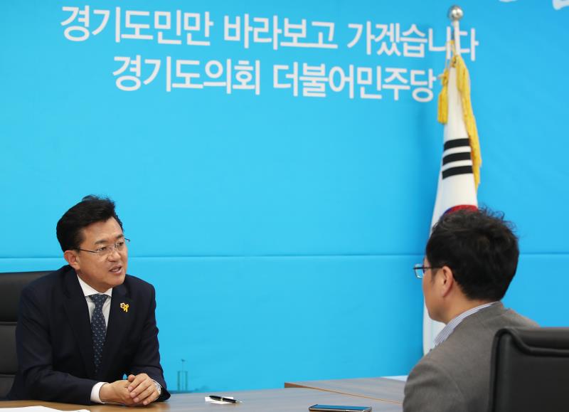 경기도의회 더불어민주당 박근철대표 월간중앙 인터뷰