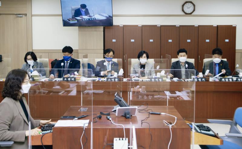 제351회 임시회 제1차 안전행정위원회_3