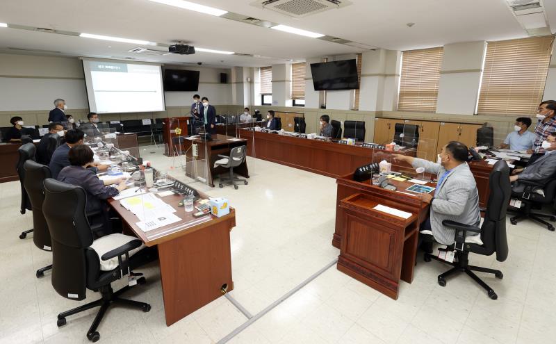 평생교육시설 발전방향 및 운영 활성화 연구 착수보고회 사진 5