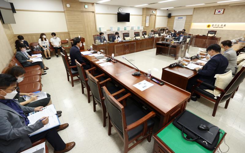 제354회 임시회 제1차 의회운영위원회 소위원회 사진 2
