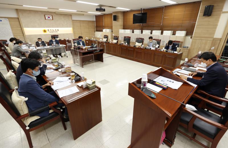 제354회 임시회 제1차 의회운영위원회 소위원회 사진 8