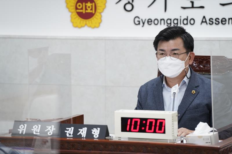 제354회 임시회 1차 건설교통위원회 사진 7