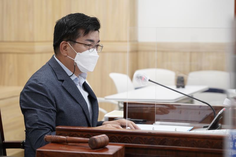 제354회 임시회 1차 건설교통위원회 사진 10