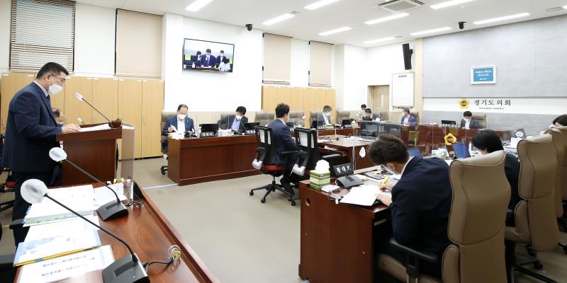 제354회 임시회 1차 교육행정위원회 사진 7