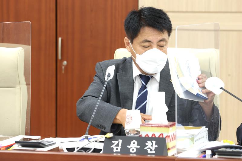 제354회 임시회 제2차 안전행정위원회 상임위회의 사진 10