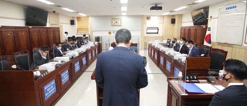 제354회 임시회 2차 건설교통위원회 사진 2