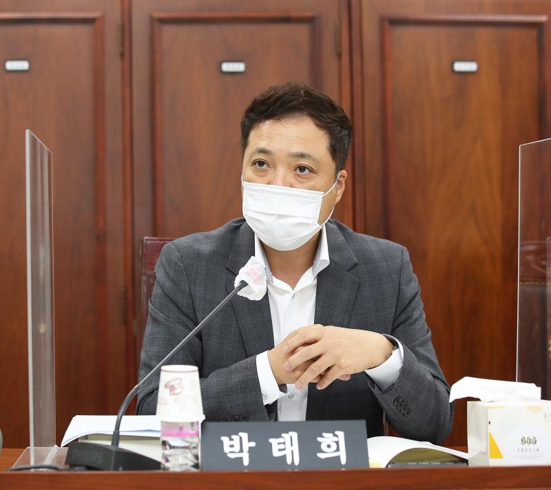 제354회 임시회 2차 건설교통위원회 사진 3