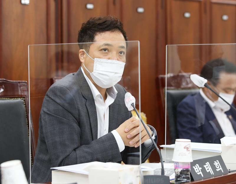 제354회 임시회 2차 건설교통위원회 사진 4