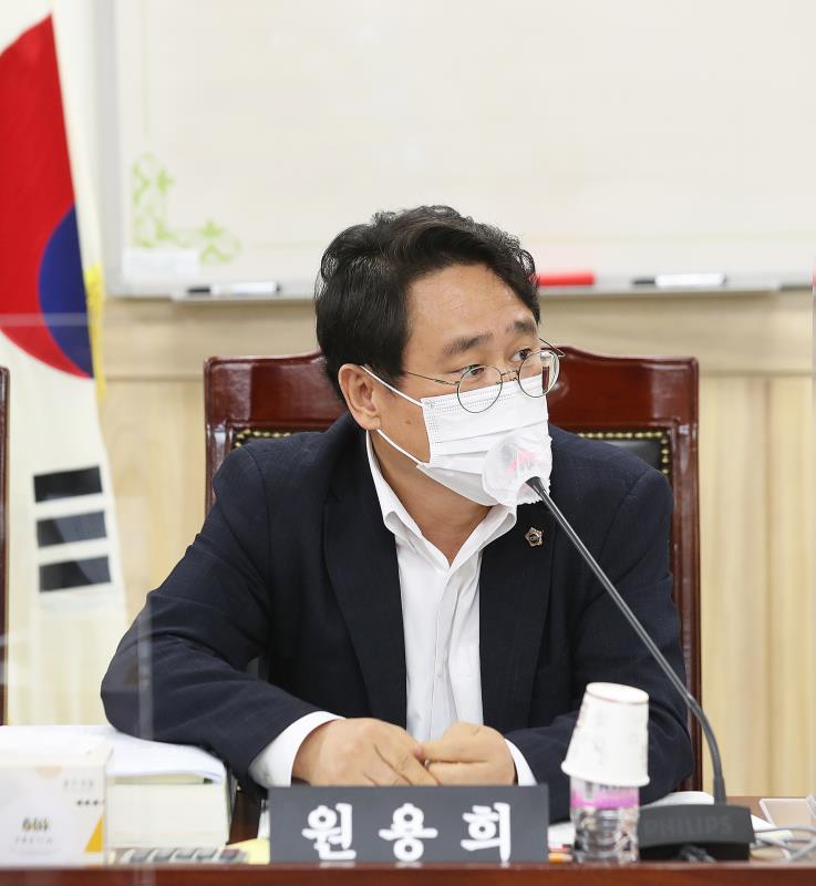 제354회 임시회 2차 건설교통위원회 사진 9