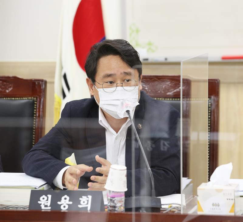 제354회 임시회 2차 건설교통위원회 사진 10