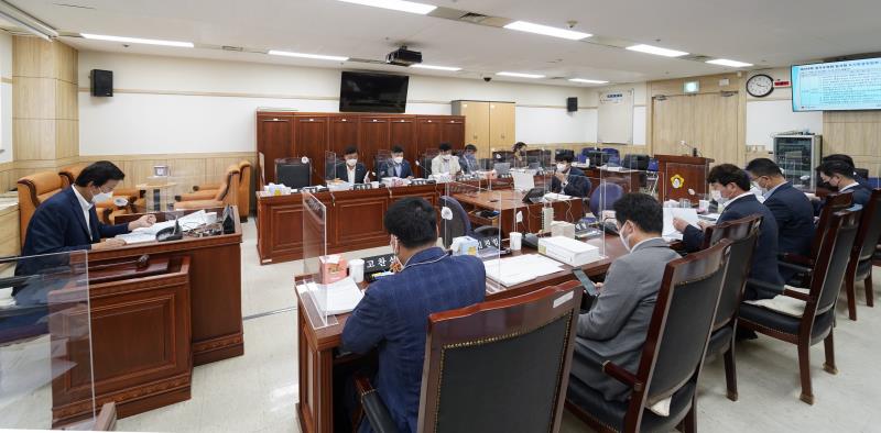 제354회 임시회 1차 도시환경위원회 사진 3