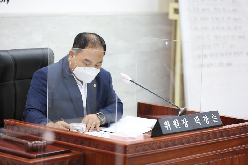 제354회 임시회 1차 여성가족평생교육위원회 사진 4