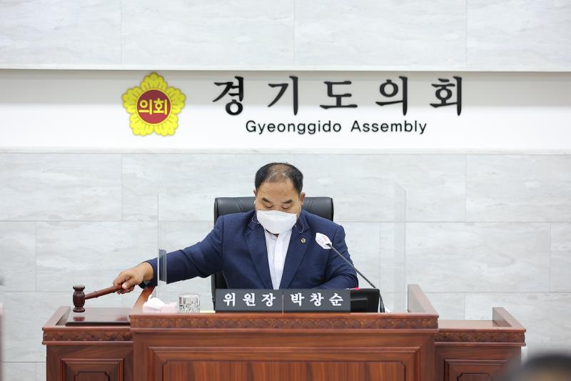 제354회 임시회 1차 여성가족평생교육위원회 사진 9