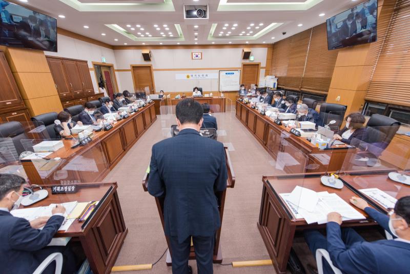 제354회 임시회 1차 교육기획위원회 사진 6