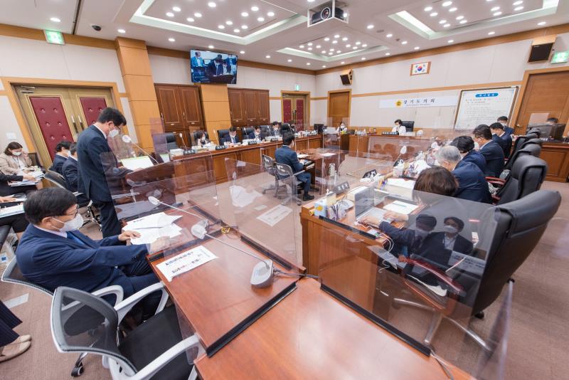 제354회 임시회 1차 교육기획위원회 사진 7