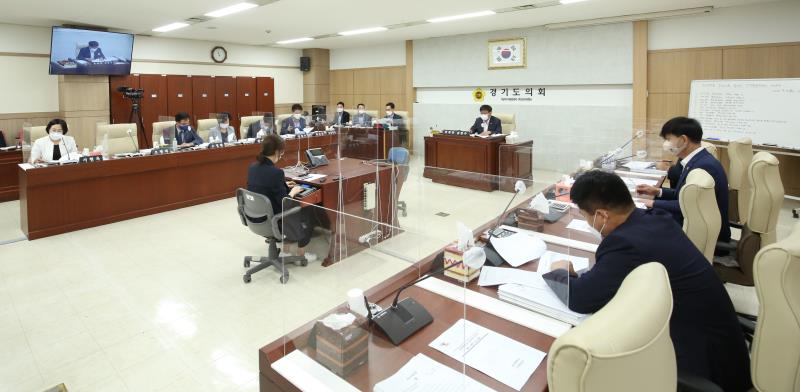 제354회 임시회 3차 안전행정위원회 사진 2