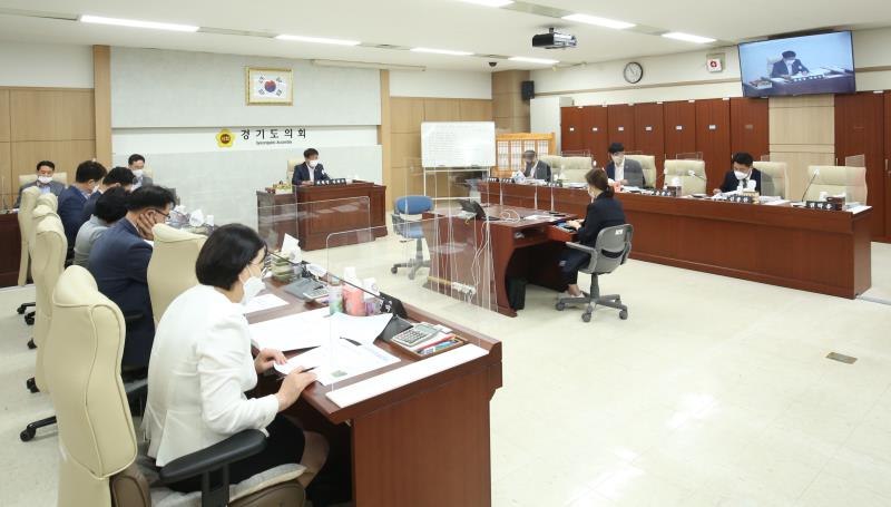 제354회 임시회 3차 안전행정위원회 사진 5