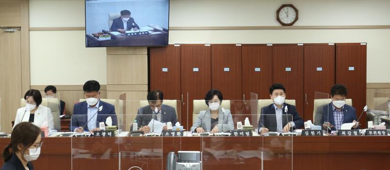 제354회 임시회 3차 안전행정위원회 사진 10