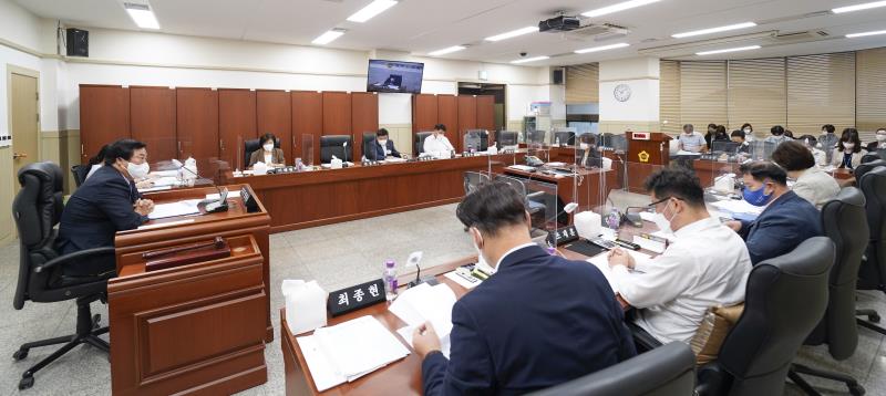 제354회 임시회 1차 보건복지위원회 사진 3