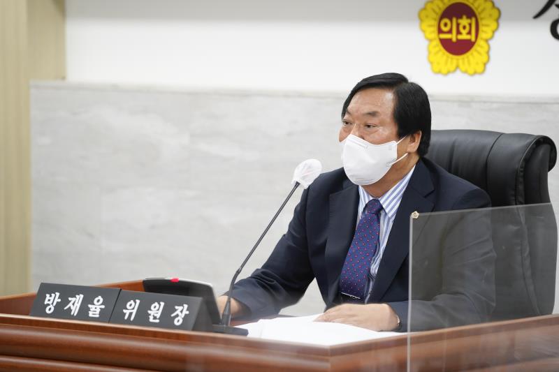 제354회 임시회 1차 보건복지위원회 사진 9